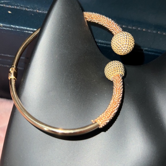 18k yellow and rose gold bangle bracelet, very unique. - Picture 8 of 9